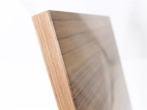 Doirse Cupboard Gloine